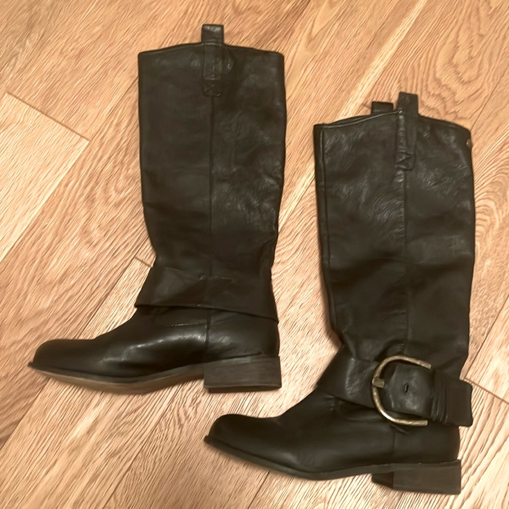Knee high leather boots Steve Madden